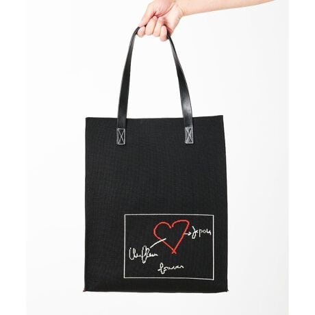 [^ԁFMS5AE01100]fUCi[u~bVFNṽTCWJ[hŕ\ yfUCz EA4TCYjbgfނ̃XNGA^g[gobOB Eʂɂ͑傫|PbgApQB EɃ`bƔ`ԔzFŃN[ȈہB E}`肠AvȋxɁB EjZbNXłp܂B yfށz ȕҒnŎdĂ̓IȃtHŁA וKVKVĂ^ꂵɂ^tȎdオB