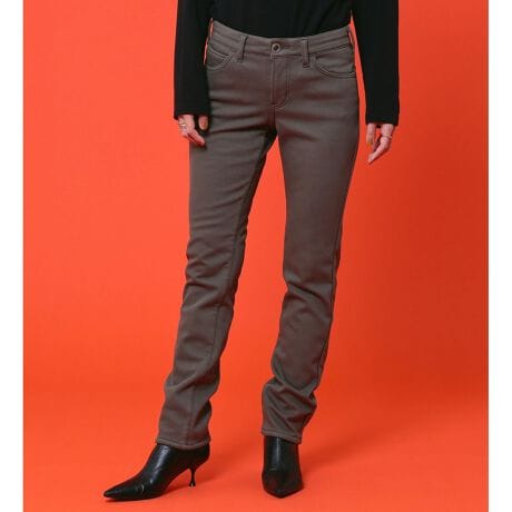 [^ԁFJWH02W-0005]Fabricjbg̗ɖёttȃVM[fނ\荇킹{fBOfށBEDWINfB[XBODY FIRE̒ōłȂ̂ŁAЂƖڌāugvƊ邾łȂAɃ^Cc킹ƂA1ňSĉ߂DꃂmBjbgfނ炵_炩ȕƃXgb`ŒԂ̒płXgXt[ȐSnłBDesign / SilhouetteVGbgJERSEYSԂ̃XXg[gB肩qU͋r̃CɃtBbgAqU牺͒IȃCƂ邱ƂŃqUׂAӂ͂̊ۂ݂Jo[܂Bxg[̃IWJERSEYSuACRB߂̃OXݒő܂łۂۂpcłB