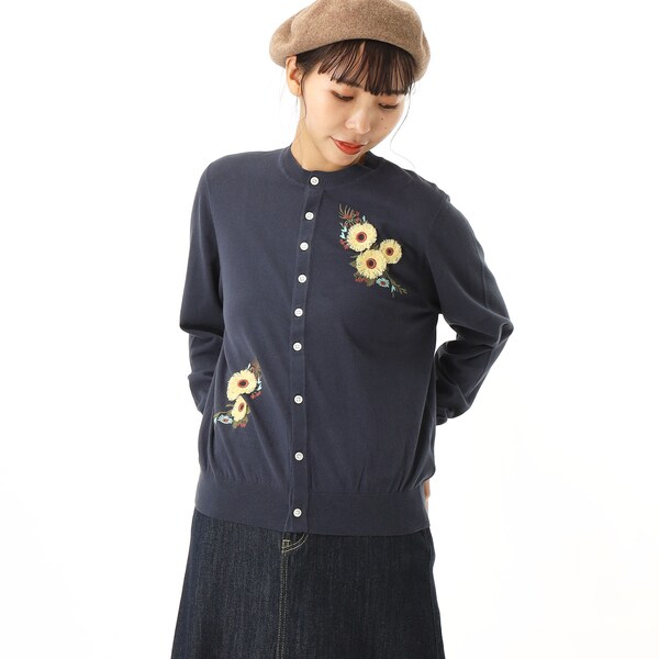 フラワーワンポイント刺繍コットンアクリルフリルタックニット