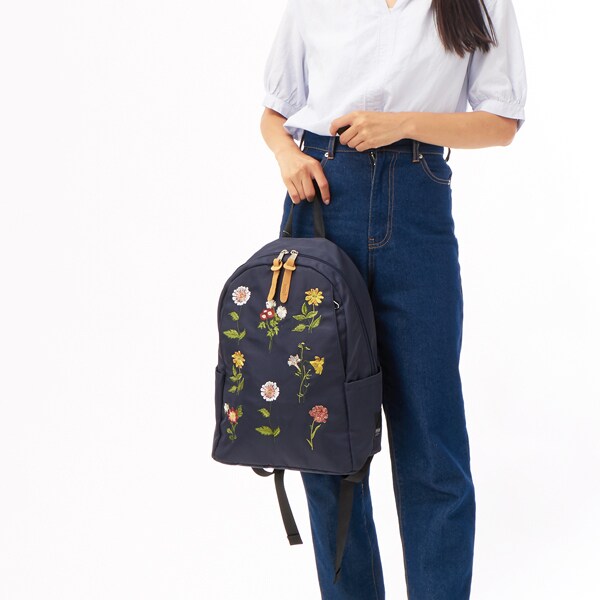 glanta」ボタニカルアート刺繍ラウンドリュック | スーパーハッカ