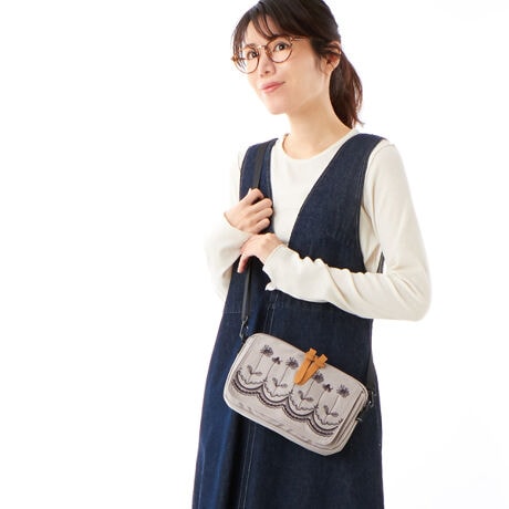 [^:34010151]ԂƃXJbv`[t̎hJEHbgV_[obOBLxȎ[Xy[XĂARpNgȂg蔲QłBfC[gɂ͂As⃌W[ɏd󂷂֗ȃACeBV_[͎O\Ȃ̂ŁAobOCobOƂĂpł܂Bd:250gO|Pbg:5|Pbg:1J[hz_[8sX܂ւ₢킹̍ۂ́AL̕iԂ\tB[iԁF34010151]