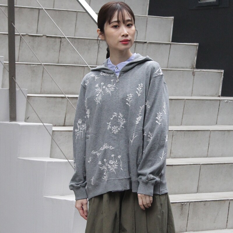 [15〜19号]40/20裏毛 フラワーリース刺繍フーディ/パーカ 大きいサイズ][15号 19号 ]40/20裏毛 フラワーリース刺繍