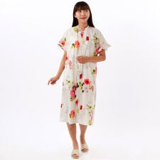 コットンローンルシオール加工ブラーフラワープリント半袖ワンピース(前開き)