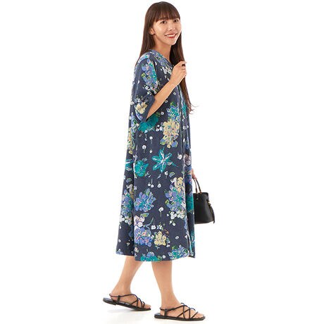 [^:34920153]SUPER HAKKAԂ40/20т̑Os[XBӂƂV̂傫ȂԂ̕vg܂BIB邭炢̑ŁAG߂̕ςڂɂ􂵂܂BOJĉHDƂĂpłACełB䂪ACeɂƊ|PbgtBF􂢓X܂ւ₢킹̍ۂ́AL̕iԂ\tB[iԁF34920153]