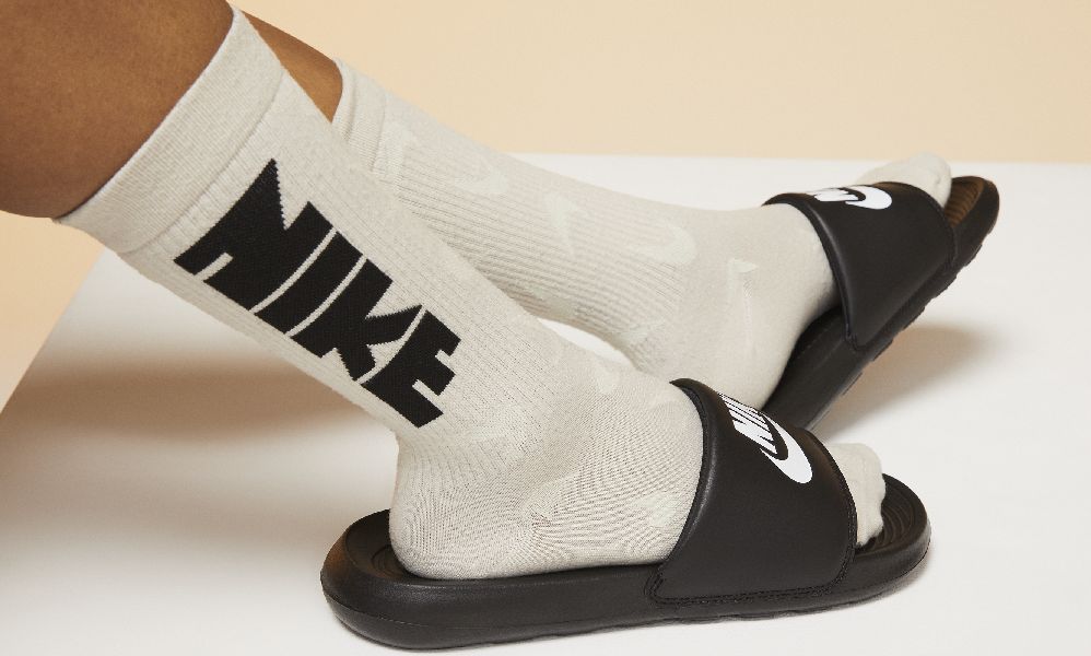 ★Nike★WMNS VICTORI ONE SLIDE スライド★追跡可 楽天市場】ナイキ レディース 低反発 シャワー サンダル