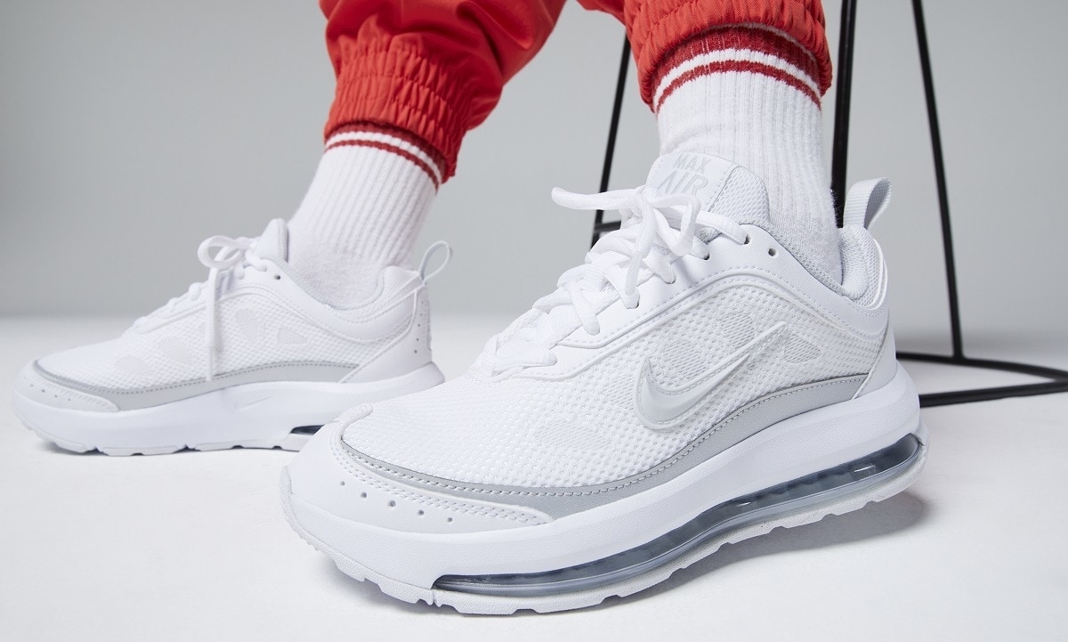 NIKE ナイキ AIRMAX AP エアマックス AP ブラック レディース