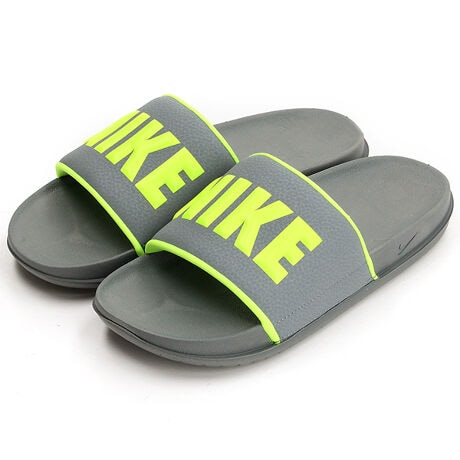 [^:BQ4639]Qɏ_炩tH[ŃJo[T|[gBiCL ItR[g XCh́AKȗSnOIɒǋAbNXĉ߂ƂɍœKȃACełB I2w\̃tH[Ə_炩fނ̗n{XgbvAŜɂƂSn񋟁B ACRjbNȃGA tH[X 1̃s{bgT[NAEg\[ƁAXgbṽubN^OŁA`IȃoXPbg{[V[Y肰Ȃ̂Ă܂B