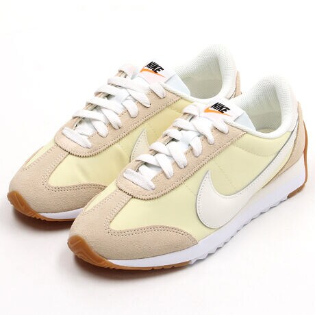 [^:HM4771]iCL pVtBbŃAhX^CCXs[V𓾂āAV^Cv̍T߂ȃX^CɎdグꑫB bVƃXG[h̃Abp[ɁAӂ炵XEbVSvX܂BtbNXO[ui\[ɂaj񂾃w{[\[ŁA70NX^CɂЂ˂Ă܂B