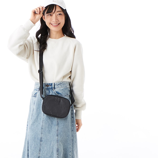 ⭐️専用⭐️DIESEL 水彩グラフィックロゴプリント　ボディバッグ DIESEL（ディーゼル）Kids & Junior ブランドロゴボディバッグ