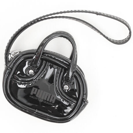 [^:092598]i1976NAPUMÃAX[ggbNAtB[hAR[gňp`̃ObvobOAɑh܂BA[JCu@NAIWĩtHƎ𒴂𒉎ɍČBX|[c̘g𒴂AXg[gt@bVV[łꑱA܂ɁgI[^CENVbNhȃACełBۂ݂ттtgplƃRgXǧpCsOAgŐꂽۂoB2{̃gbvL[nhŎ^тKBRpNgȂWbvt̃CRp[ggȀX}[gɎ[ł܂BڍׁEWbvtCRp[ggE@ H6cm / W25cm / D4.5cmEeʁF0.2LEPUMAVOl`[fUC̃fBe[EPUMAuhfBe[