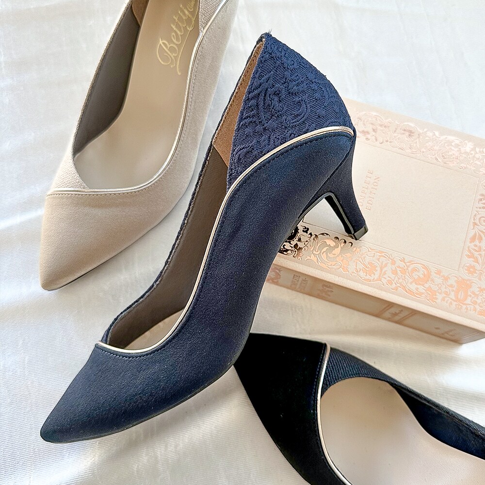 25定番商品】ライン切り替えパンプス | ベティクラブ(BETTYCLUB