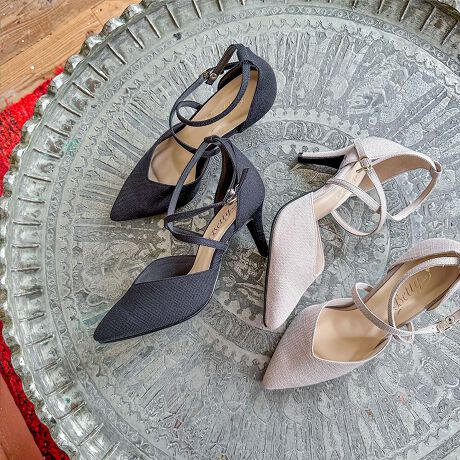 yBetty Club 24SSV쏤iz؂₩ȃV[ɂ҂́AGKgȃq[pvXBNX׃XgbvؚŃLCɖĂ܂B|CebhgDVJbgCƍאgXgbvłƂb`ȈہBb𕢂fUCŃOV[Yy߂܂BfC[g͂AtH[}ɂ􂷂pvXłBi摜́A̓p\RȂǂ̎gpɂAۂ̐FƈقȂČꍇ܂B\߂B[^:BC12301]