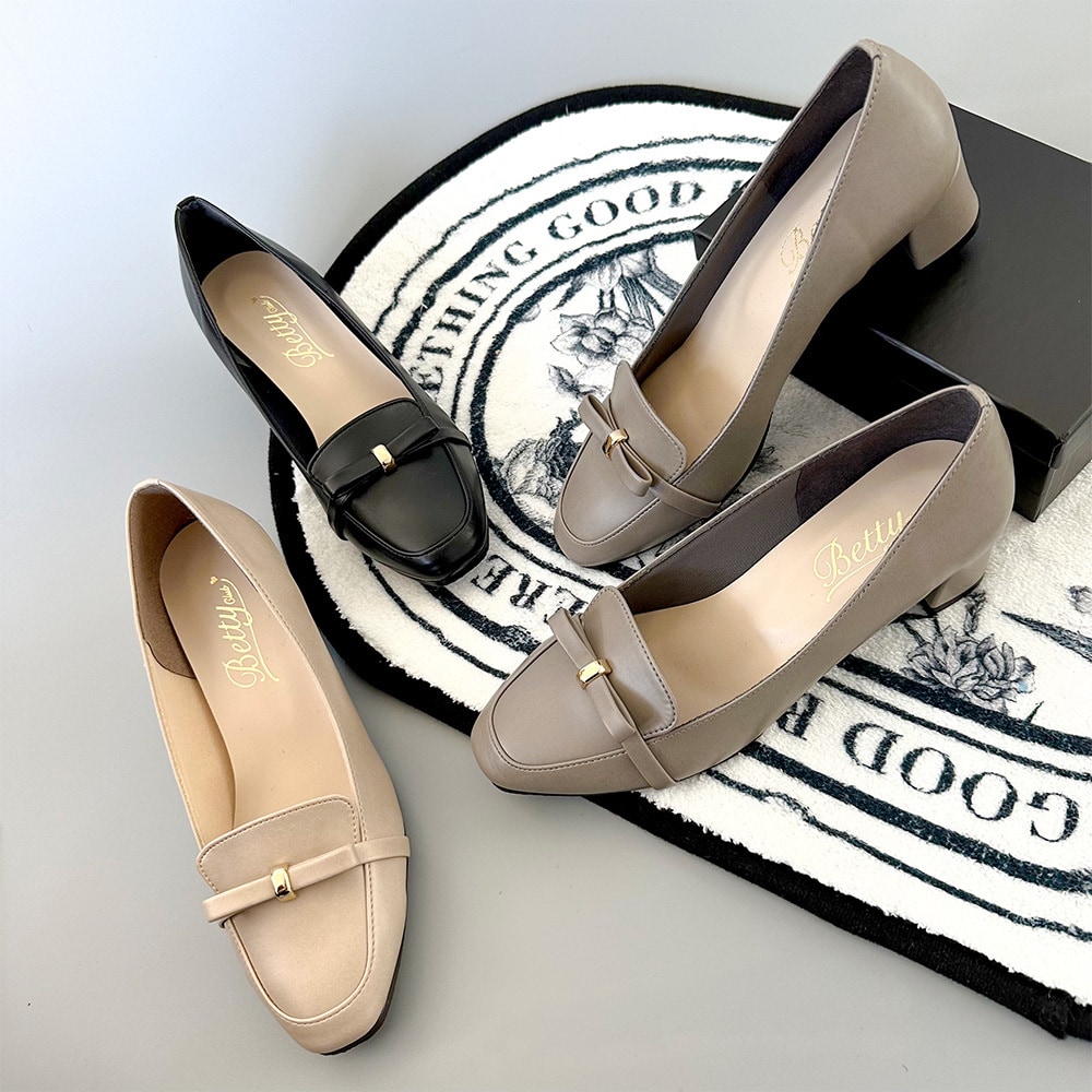 ベティクラブ（BETTYCLUB）/【25秋冬新作】細リボンスクエアトゥ パンプス 25秋冬新作】細リボンスクエアトゥ パンプス | ベティクラブ(BETTYCLUB