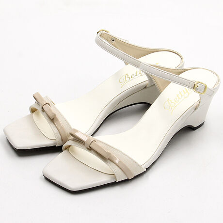 yBetty Club 25SSV쏤iz~j}ȃ~[T_͌ڂ̂肳Ƃ肰Ȃאg̃{őlۂiɌĂ܂BؚȃXgbv{ƃobNŃVvɎdグĂ܂Bi摜́A̓p\RȂǂ̎gpɂAۂ̐FƈقȂČꍇ܂B\߂B[^:BC5705]