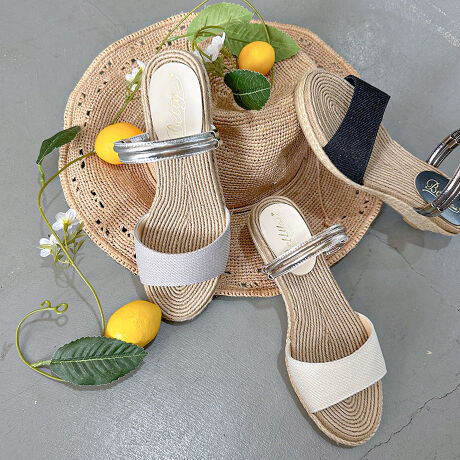 yBetty Club 25SSV쏤izVvȃfUCR[fI΂ɗJWA2wayT_B~[X^CƃXgbvX^Ĉŗ2wayfUCBCR[fBl[gɍ킹ėAWł̂ŊyݕL܂BƂŏĂׂ̑̂XgXa炰Ă܂Bꂩ̎A^EɂW[ɂł邨߂̂PłBi摜́A̓p\RȂǂ̎gpɂAۂ̐FƈقȂČꍇ܂B\߂B[^:BC732]