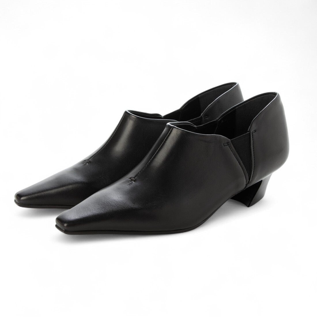 LANVIN en Bleu ポインテッドトゥビットカッターパンプス23.0cm ポインテッドトゥカッターパンプス | ランバン オン ブルー