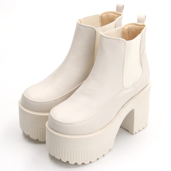 [}C]TChSAu[c/[XPiYOSUKEj AC{[