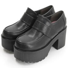 厚底ローファー