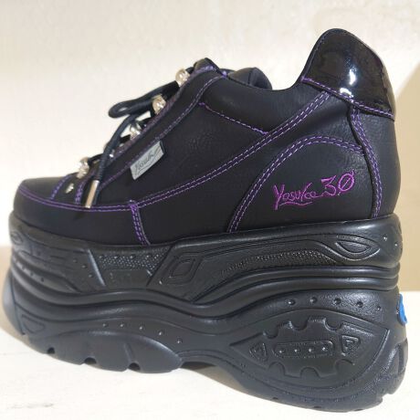 ̃\[Ƀ{[vXYOSUKE 30isanmaru/T}jV[YB^p[c̃ANZgA݊ՂE傤ǂ{[̌Xj[J[B\[̌X΂͊ɂ₩ŕS͏Ȃ߁AI\[̃NbV͕ς炸BVvfUC獇킹₷X|[eB[ɂȂɂALX^CŊ􂵂Ăꂻ1BԃfUCȂlɂ߁IyVFׁIubNp[vz}bgJ[̃ubN{fB[̃ANZgɂȂVo[̃p[cAp[vŃXeb`VbNł1Ɏdグ܂BYTCYi26.0/27.0/28.0cmjNo.2608074 WJJ[͈قȂ܂B[^:2601023]