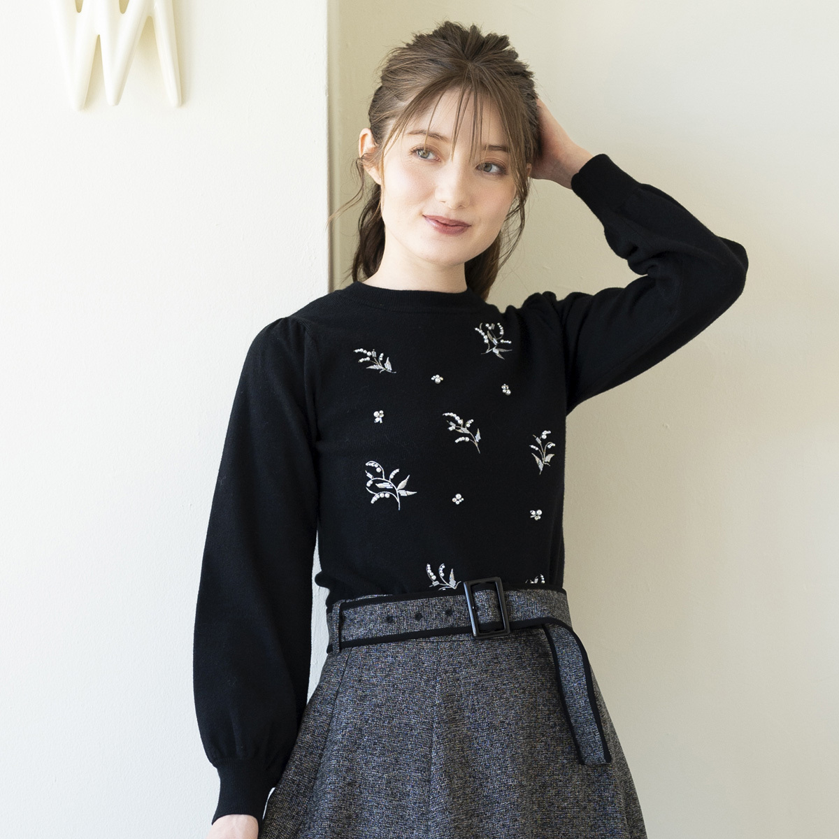 23秋冬新作】すずらんパール刺繍ニット/MM338317 | ミッシュマッシュ ...