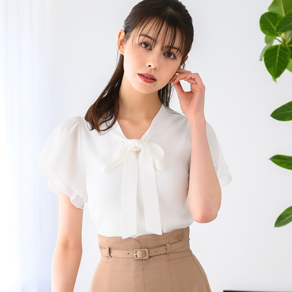 春夏新作】シャイニーフレア袖ボウタイニット | ミッシュ