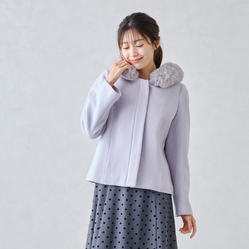 大人綺麗に魅せる。万能アウター。フードファー付きショート 大人綺麗に魅せる。万能アウター。フードファー付きショート