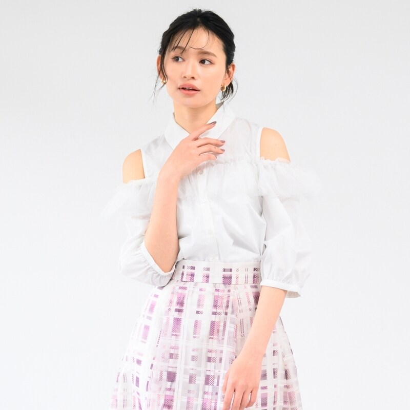 25春夏新作 オープンショルダーチュールフリルシャツ | ミッシュ