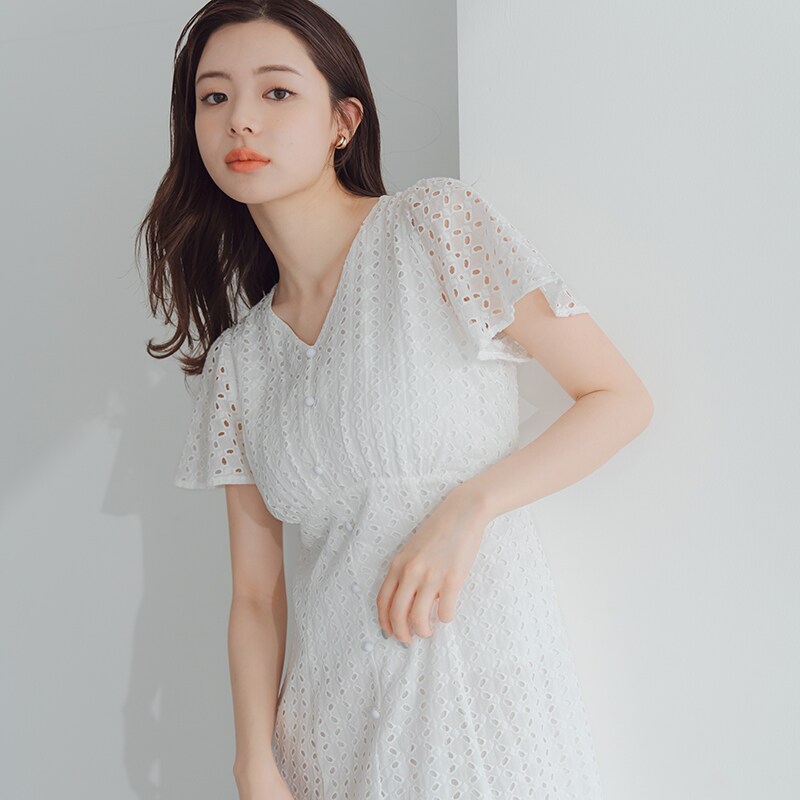 新品　未使用　白　レースワンピース　リボン　MISCH MASCH ミッシュ 新品 未使用 白 レースワンピース リボン MISCH MASCH ミッシュ