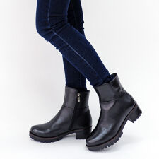 モードカオリ(MODE KAORI)のトラックソール内ボアショートブーツ/21455