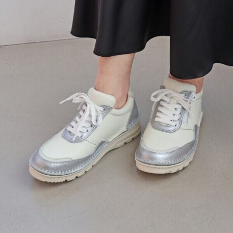 [^:6121]yMODE KAORI Collectionz[hJIlC蕝L̃Xj[J[ɁARrJ[ȃ[XAbvXj[J[oIgJ݂ɂHh\ʂɝH{Ă邩琅͂ĉɂ̂|Cg(Shł͂܂)B\[͋ȐƃObv͂ɗDꂽA\[Ōy₩ŁAˑR̈VɂCɂĂ܂BgSnɂꑫhAbp[̓\tgU[gpAтɑ̌`ɓł邵Ȃ₩͂łB蕝L4E݌vŊO̕ɂ߁B~ɂ͍RۏLʂ{fނgpĂ܂BgǂȃR[fBl[gƂ̗ǂJ[WJhI΂ȂԃJ[₱ꂩ̋G߂ɂ҂ȃJ[𑵂܂B킹{gXI΂ALR[fBl[gŊ􂵂Ă܂B@\ɂꑫŁAꑫĂƏd󂷂u[hJIṽ[XAbvXj[J[łByL[[hz#EhgE#v#s#ʋ#24tĐV