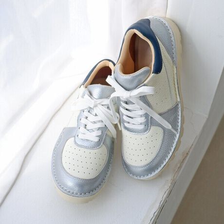 [^:6122]yMODE KAORI Collectionz[hJIlC蕝L̃Xj[J[ɁARrJ[ȃ[XAbvXj[J[oIgJ݂ɂHh\ʂɝH{Ă邩琅͂ĉɂ̂|Cg(Shł͂܂)B\[͋ȐƃObv͂ɗDꂽA\[Ōy₩ŁAˑR̈VɂCɂĂ܂BgSnɂꑫhAbp[̓\tgU[gpAтɑ̌`ɓł邵Ȃ₩͂łB蕝L4E݌vŊO̕ɂ߁B~ɂ͍RۏLʂ{fނgpĂ܂BgǂȃR[fBl[gƂ̗ǂJ[WJhI΂ȂԃJ[₱ꂩ̋G߂ɂ҂ȃJ[𑵂܂B킹{gXI΂ALR[fBl[gŊ􂵂Ă܂B@\ɂꑫŁAꑫĂƏd󂷂u[hJIṽ[XAbvXj[J[łByL[[hz#EhgE#v#s#ʋ#24tĐV