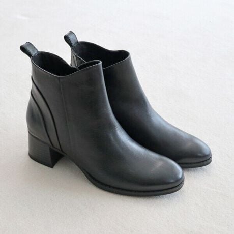 [^:8701]yAutumn&Winter CollectionzVvȃbNXɁÃJ[uCANZg̃V[gu[cBpɂCȂ邩Ax[VbNȂfUC߂ɂ߁BtAC̃`L[q[ň芴A₷t@Xi[tŒEX[YȂ̂|CgBgVGbgƉK̃oXhɂтCŁA܂肪BX^CAbvĂ܂BȂ5cmq[ŁA芴ƕ₷𗼗Bgӂӂȑh߂̒ᔽNbVC\[̗pBɂ₳tBbgAԂ̂oKɉ߂܂BgɂSȃ\[hʂ}AEg\[͂ꂢ߂ȈۂL[vBh˔ĂAJ̓̂oSꑫłByL[[hz#V[gu[c#`L[q[#łH#tAq[#Vv#y#h#VGbg#25H~V