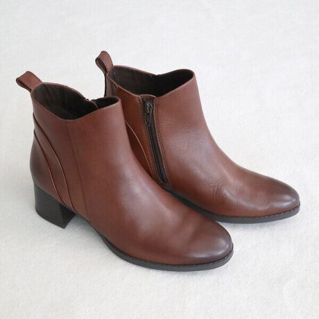 [^:8701]yAutumn&Winter CollectionzVvȃbNXɁÃJ[uCANZg̃V[gu[cBpɂCȂ邩Ax[VbNȂfUC߂ɂ߁BtAC̃`L[q[ň芴A₷t@Xi[tŒEX[YȂ̂|CgBgVGbgƉK̃oXhɂтCŁA܂肪BX^CAbvĂ܂BȂ5cmq[ŁA芴ƕ₷𗼗Bgӂӂȑh߂̒ᔽNbVC\[̗pBɂ₳tBbgAԂ̂oKɉ߂܂BgɂSȃ\[hʂ}AEg\[͂ꂢ߂ȈۂL[vBh˔ĂAJ̓̂oSꑫłByL[[hz#V[gu[c#`L[q[#łH#tAq[#Vv#y#h#VGbg#25H~V