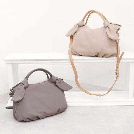 [^:10-00-01420]JVJV cache cache / 胊{iC2way~jg[gobOfUC|Cgnȟу{|CgɂȂ2wayg[gobOBx[VbNJ[Âlg郊{obOłBt@Xi[łƂĂyʂȃfC[Ɏg₷~jg[głBAeVEfޓL̂ɂꍇ܂BɂCɂȂꍇ͈xAꂽłgpBiڍׁyTCYzF30 F23 }`F8.5@nhオF7.5@V_[F102-110y|PbgzOF1 F2yJ@zt@Xi[yd(g)z200yfށziCEvyYzy艿z7,590~(ō)A4pF~z(10cm~20cm)F500ml{gFuhRZvg-- cache cache / JVJV --JVJVƂ̓tXŁuځvBK[bVƂƔwLтlۂ~bNXfC[JWAȃt@bVWJBJtőfpȃnhNtg₩킢炵`[tgŁAmƂ̃R[fBl[gɉ炵ƗVтvXobOāBîCɓo^肢܂yJ[gɓz̃n[g}[NNbNēׂ⃉Xg1_̂m点AZ[Ȃǂ̂m点󂯎邱Ƃł܂L̕iԂ\tBiԁF10-00-01420obO obN ΂ g[gobO V_[obO ΂ߊ| NX{fB 2EFC 2way fB[X ArI unbillion JVJV cachecache 100001420