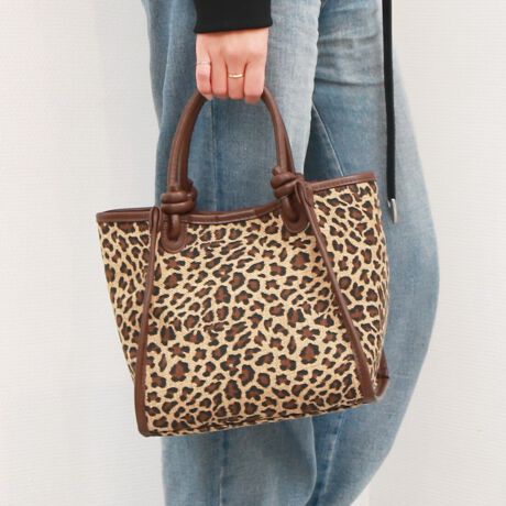 [^:10-00-01820]JVJV cache cache / mbgnhGK[g[gobOfUC|CgLoX̃Vvȃ{fBɃmbgnhANZgɂȂ2wayg[gobOB̃|Pbg͏[ɕ֗ȎdlłBz500ml{gA|[`ȂǂfC[Ɏg₷TCYłBAeVEfޓL̂ɂꍇ܂BɂCɂȂꍇ͈xAꂽłgpBEỉ摜͌̏Ǝ˂pxAp̃j^[uEUɂƐFقȂꍇ܂BiڍׁyTCYzF31 24.5 F23 }`F18 nhオF15y|PbgzOF0 F4yJ@z}Olbgyd(g)z400yfށzȁ@vyYzy艿z7,590~(ō)A4pF~z(10cm~20cm)F500ml{gFuhRZvg-- cache cache / JVJV --JVJVƂ̓tXŁuځvBK[bVƂƔwLтlۂ~bNXfC[JWAȃt@bVWJBJtőfpȃnhNtg₩킢炵`[tgŁAmƂ̃R[fBl[gɉ炵ƗVтvXobOāBîCɓo^肢܂yJ[gɓz̃n[g}[NNbNēׂ⃉Xg1_̂m点AZ[Ȃǂ̂m点󂯎邱Ƃł܂L̕iԂ\tBiԁF10-00-01820obO obN ΂ g[gobO LoX V_[obO 2way 2EFC fB[X ArI unbillion JVJV 100001820