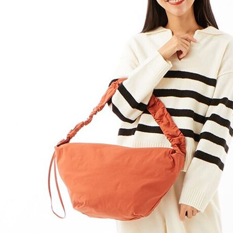 [^:10-00-01970]JVJV cache cache / hXgMU[V_[obO fUC|CgNVƊ񂹂LU[nh|Cg̃V_[obOBMU[̊񂹋ŃV_[̒𒲐ł܂BzA|[`A500ml{gȂǂoɕKvȂ̂fC[Ɏg₷TCYłBAeVEfޓL̂ɂꍇ܂BɂCɂȂꍇ͈xAꂽłgpBEỉ摜͌̏Ǝ˂pxAp̃j^[uEUɂƐFقȂꍇ܂BiڍׁyTCYzF44 F24 }`F12 V_[F94y|PbgzOF0 F1yJ@zt@Xi[yd(g)z140yfށziC@ȁyYzy艿z5,390~(ō)A4pF~z(10cm~20cm)F500ml{gFuhRZvg-- cache cache / JVJV --JVJVƂ̓tXŁuځvBK[bVƂƔwLтlۂ~bNXfC[JWAȃt@bVWJBJtőfpȃnhNtg₩킢炵`[tgŁAmƂ̃R[fBl[gɉ炵ƗVтvXobOāBîCɓo^肢܂yJ[gɓz̃n[g}[NNbNēׂ⃉Xg1_̂m点AZ[Ȃǂ̂m点󂯎邱Ƃł܂L̕iԂ\tBiԁF10-00-01970obO obN ΂ V_[obO V_[ MU[ fB[X ArI unbillion JVJV 100001970