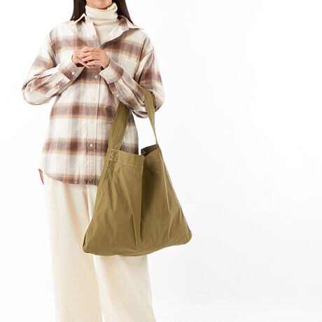 [^:10-00-02030]JVJV cache cache / nhrbOV_[ fUC|CgCh̃XgbvgĥVvȃrbOobOBƂĂyʂA4pAzA500ml{gȂǂ艽ł邩fC[[XɃsb^łBAeVEfޓL̂ɂꍇ܂BɂCɂȂꍇ͈xAꂽłgpBEỉ摜͌̏Ǝ˂pxAp̃j^[uEUɂƐFقȂꍇ܂BiڍׁyTCYzF48 F40 }`F0 V_[F56y|PbgzOF0 F1yJ@z}Olbgyd(g)z180yfށziC@ȁyYzy艿z5,390~(ō)A4pFz(10cm~20cm)F500ml{gFuhRZvg-- cache cache / JVJV --JVJVƂ̓tXŁuځvBK[bVƂƔwLтlۂ~bNXfC[JWAȃt@bVWJBJtőfpȃnhNtg₩킢炵`[tgŁAmƂ̃R[fBl[gɉ炵ƗVтvXobOāBîCɓo^肢܂yJ[gɓz̃n[g}[NNbNēׂ⃉Xg1_̂m点AZ[Ȃǂ̂m点󂯎邱Ƃł܂L̕iԂ\tBiԁF10-00-02030obO obN ΂ V_[obO V_[ g[gobO fB[X ArI unbillion JVJV 100002030