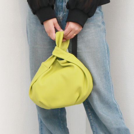 [^:10-00-02040]JVJV cache cache / nhEhobO fUC|CgRƂ`킢񂰃g[gobOBƍi`[hɂLC߃JWAɂR[fBl[g₷fUCBzAX}zA߃|[`ȂǂoɕK{Ȃ̂͂[Ă܂BAeVEfޓL̂ɂꍇ܂BɂCɂȂꍇ͈xAꂽłgpBEỉ摜͌̏Ǝ˂pxAp̃j^[uEUɂƐFقȂꍇ܂BiڍׁyTCYzFuő25@12 F23 }`F12 V_[F32y|PbgzOF0 F1yJ@z}Olbgyd(g)z220yfށzvyYzy艿z6,490~(ō)A4pF~z(10cm~20cm)F500ml{gF~uhRZvg-- cache cache / JVJV --JVJVƂ̓tXŁuځvBK[bVƂƔwLтlۂ~bNXfC[JWAȃt@bVWJBJtőfpȃnhNtg₩킢炵`[tgŁAmƂ̃R[fBl[gɉ炵ƗVтvXobOāBîCɓo^肢܂yJ[gɓz̃n[g}[NNbNēׂ⃉Xg1_̂m点AZ[Ȃǂ̂m点󂯎邱Ƃł܂L̕iԂ\tBiԁF10-00-02040obO obN ΂ g[gobO  fB[X ArI unbillion JVJV 100002040