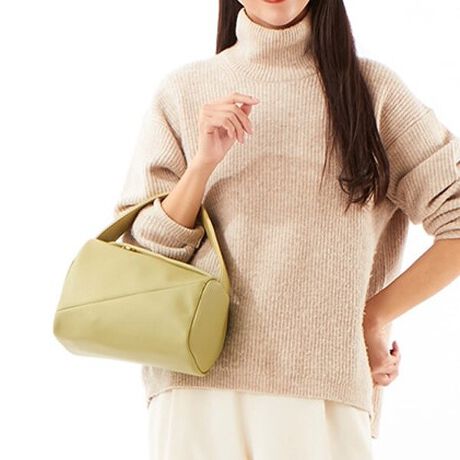 [^:10-00-02050]JVJV cache cache / AVg[nhobO fUC|CgAVg[Ȍ`ƃnM̓fUCgĥ郏nhobOB}bgn̑fނꂢ߂ȕ͋CłBz500ml{g邨oɃsb^ȃTCỸnhobOłBAeVEfޓL̂ɂꍇ܂BɂCɂȂꍇ͈xAꂽłgpBEỉ摜͌̏Ǝ˂pxAp̃j^[uEUɂƐFقȂꍇ܂BiڍׁyTCYzF22 Fő17 }`F13 nhオF10y|PbgzOF0 F1yJ@zt@Xi[yd(g)z200yfށzvyYzy艿z5,390~(ō)A4pF~z(10cm~20cm)F500ml{gF~uhRZvg-- cache cache / JVJV --JVJVƂ̓tXŁuځvBK[bVƂƔwLтlۂ~bNXfC[JWAȃt@bVWJBJtőfpȃnhNtg₩킢炵`[tgŁAmƂ̃R[fBl[gɉ炵ƗVтvXobOāBîCɓo^肢܂yJ[gɓz̃n[g}[NNbNēׂ⃉Xg1_̂m点AZ[Ȃǂ̂m点󂯎邱Ƃł܂L̕iԂ\tBiԁF10-00-02050obO obN ΂ g[gobO nhobO Z~V_[ fB[X ArI unbillion JVJV 100002050