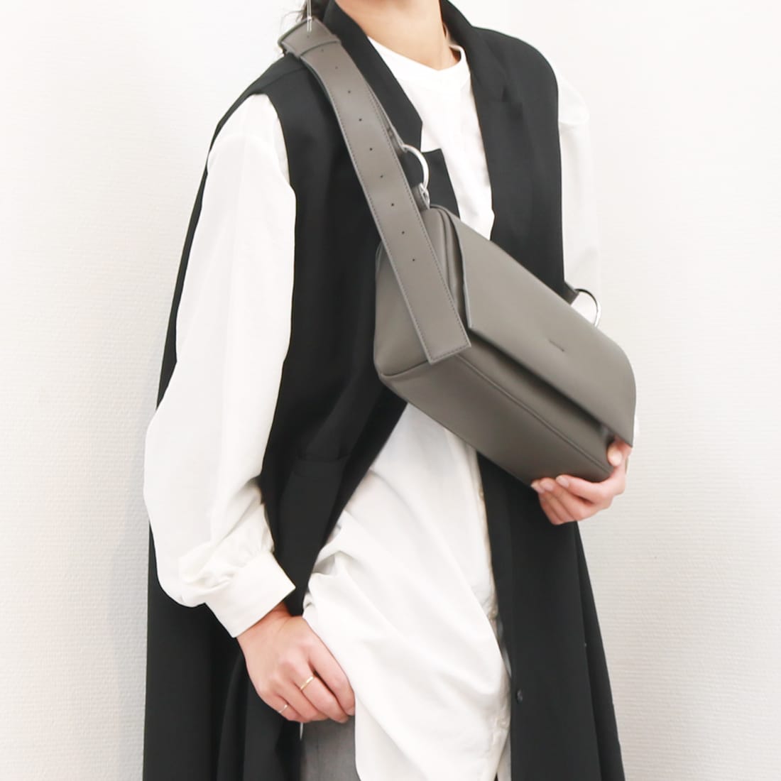 カシュカシュ cachecache / WEB限定フラップベルトショルダーバッグ