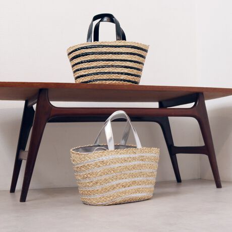 [^:10-00-02120]JVJV cache cache / ^bN{[_[tBAJSobO fUC|CgtBAu[hƍ݂ɖDobOBVvȃ{[_[Ȃ̂łǂȃR[fBl[gɂ킹₷JSobOłB͋В^Cv璆gSłBAeVEnhChŐYĂ邽ׁA{̂̕҂ݏI蕔ɒiTCYEɎ኱̈Ⴂ܂B܂C␅G(JAAAR[ŉtȂ)ɂF܂BWF̂m⒆ɓ镨ւ̐Fڂ̉\܂̂łӉBEfޓL̂ɂꍇ܂BɂCɂȂꍇ͈xAꂽłgpBEỉ摜͌̏Ǝ˂pxAp̃j^[uEUɂƐFقȂꍇ܂BiڍׁyTCYzF34 F19 }`F14 nhオF12y|PbgzOF0 F2yJ@zВyd(g)z320yfށzފO@(tBA)|E^yYzy艿z7,590~(ō)A4pF~z(10cm~20cm)F500ml{gFuhRZvg-- cache cache / JVJV --JVJVƂ̓tXŁuځvBK[bVƂƔwLтlۂ~bNXfC[JWAȃt@bVWJBJtőfpȃnhNtg₩킢炵`[tgŁAmƂ̃R[fBl[gɉ炵ƗVтvXobOāBîCɓo^肢܂yJ[gɓz̃n[g}[NNbNēׂ⃉Xg1_̂m点AZ[Ȃǂ̂m点󂯎邱Ƃł܂L̕iԂ\tBiԁF10-00-02120obO obN ΂ JSobO obO g[gobO  {[_[ fB[X ArI unbillion JVJV 100002120