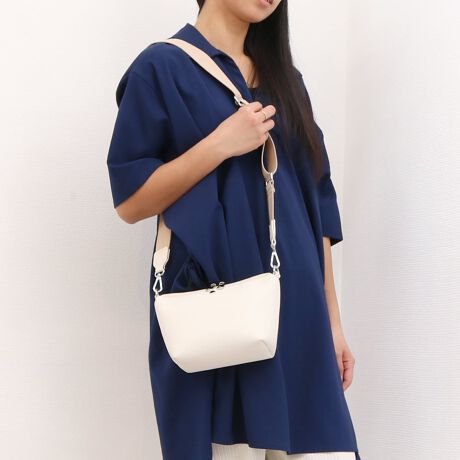 [^:10-00-02570]JVJV cache cache / M^VNV_[fUC|CgI[V[YgV{̂鍇̃VvȏM`V_[obOBǂȂɂłg₷JWAACełBԂȂ璷z500ml{gg₷TCYŃfC[[XɃsb^łBAeVEfޓL̂ɂꍇ܂BɂCɂȂꍇ͈xAꂽłgpBEỉ摜͌̏Ǝ˂pxAp̃j^[uEUɂƐFقȂꍇ܂BiڍׁyTCYzF21.5@16  F14  }`F9 V_[F75-120y|PbgzOF0 F1yJ@zt@Xi[yd(g)z280yfށzvyYzy艿z5,390~(ō)A4pF~z(10cm~20cm)F500ml{gF~uhRZvg-- cache cache / JVJV --JVJVƂ̓tXŁuځvBK[bVƂƔwLтlۂ~bNXfC[JWAȃt@bVWJBJtőfpȃnhNtg₩킢炵`[tgŁAmƂ̃R[fBl[gɉ炵ƗVтvXobOāBîCɓo^肢܂yJ[gɓz̃n[g}[NNbNēׂ⃉Xg1_̂m点AZ[Ȃǂ̂m点󂯎邱Ƃł܂L̕iԂ\tBiԁF10-00-02570obO obN ΂ V_[obO |VFbg NX{fB ~jV_[ ~jobO fB[X ArI unbillion JVJV 100002570