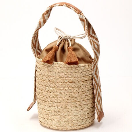 [^:10-00-02760]JVJV cache cache / WK[he[vnhtBAoPcg[gfUC|CggCoAze[vnhIȃJSobOBtBA{fBƍ킹邱Ƃłꂢ߂ȕ͋CɎdオĂ܂Bz500ml{gTCYŌ͋В^Cv璆gSłBAeVE{̂̓nhChŐYĂׁA{̂̕҂ݏI蕔ɒiTCYAɎ኱̈Ⴂ܂BEnh͖C␅G(JAAAR[ŉtȂ)ɂF̂₷fނgpĂ܂BWF̂mƂ̑gݍ킹͂TBEfޓL̂ɂꍇ܂BɂCɂȂꍇ͈xAꂽłgpBEỉ摜͌̏Ǝ˂pxAp̃j^[uEUɂƐFقȂꍇ܂BiڍׁyTCYzF15  F19  }`F15   nhオF16.5y|PbgzOF0 F1yJ@zВyd(g)z200yfށzފO@(tBA)@|GXeyYzy艿z6,930~(ō)A4pF~z(10cm~20cm)F500ml{gFuhRZvg-- cache cache / JVJV --JVJVƂ̓tXŁuځvBK[bVƂƔwLтlۂ~bNXfC[JWAȃt@bVWJBJtőfpȃnhNtg₩킢炵`[tgŁAmƂ̃R[fBl[gɉ炵ƗVтvXobOāBîCɓo^肢܂yJ[gɓz̃n[g}[NNbNēׂ⃉Xg1_̂m点AZ[Ȃǂ̂m点󂯎邱Ƃł܂L̕iԂ\tBiԁF10-00-02760obO obN ΂ g[gobO obO JSobO fB[X ArI unbillion JVJV 100002760