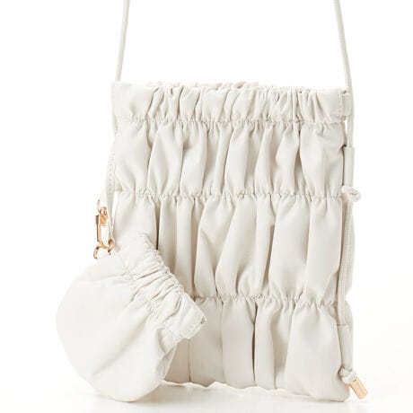 [^:10-00-02560]JVJV cache cache / V[OV_[fUC|Cg_炩ȍɃV[OăMU[񂹂gĥV_[obOBolŃpJƊJXgXt[BOł~j|[`ICJ[hꂽCzȂǂ̂ɕ֗łBAeVEfޓL̂ɂꍇ܂BɂCɂȂꍇ͈xAꂽłgpBEỉ摜͌̏Ǝ˂pxAp̃j^[uEUɂƐFقȂꍇ܂BiڍׁyTCYzF18  F23  }`F2 V_[F94-116y|PbgzOF0 F1yJ@zolyd(g)z180yfށzvyYzy艿z6,490~(ō)A4pF~z(10cm~20cm)F~500ml{gF~uhRZvg-- cache cache / JVJV --JVJVƂ̓tXŁuځvBK[bVƂƔwLтlۂ~bNXfC[JWAȃt@bVWJBJtőfpȃnhNtg₩킢炵`[tgŁAmƂ̃R[fBl[gɉ炵ƗVтvXobOāBîCɓo^肢܂yJ[gɓz̃n[g}[NNbNēׂ⃉Xg1_̂m点AZ[Ȃǂ̂m点󂯎邱Ƃł܂L̕iԂ\tBiԁF10-00-02560obO obN ΂ V_[obO |VFbg NX{fB fB[X ArI unbillion JVJV 100002560