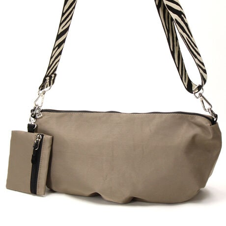 [^:10-00-02880]JVJV cache cache / Che[viCV_[fUC|Cg̃Aj}V_[ڂiC{fBobOBz500ml{gTCYŗ肪󂭂畁îo͂񗷍sɂ߁BOł~j|[`tłBAeVEfޓL̂ɂꍇ܂BɂCɂȂꍇ͈xAꂽłgpBEỉ摜͌̏Ǝ˂pxAp̃j^[uEUɂƐFقȂꍇ܂BiڍׁyTCYzF35  F20  }`F9   V_[F77-139y|PbgzOF1 F3yJ@zt@Xi[yd(g)z300yfށziCyYzy艿z6,490~(ō)A4pF~z(10cm~20cm)F500ml{gFuhRZvg-- cache cache / JVJV --JVJVƂ̓tXŁuځvBK[bVƂƔwLтlۂ~bNXfC[JWAȃt@bVWJBJtőfpȃnhNtg₩킢炵`[tgŁAmƂ̃R[fBl[gɉ炵ƗVтvXobOāBîCɓo^肢܂yJ[gɓz̃n[g}[NNbNēׂ⃉Xg1_̂m点AZ[Ȃǂ̂m点󂯎邱Ƃł܂L̕iԂ\tBiԁF10-00-02880obO obN ΂ V_[obO NX{fB {fBobO Aj} fB[X ArI unbillion JVJV 100002880