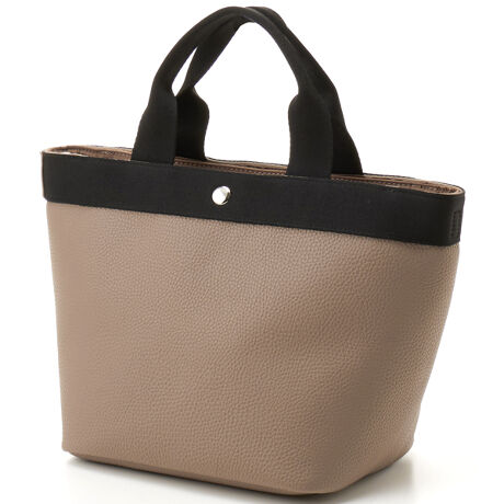 [^:10-00-03181]JVJV cache cache / VNM^2wayg[gfUC|Cgx[VbNȒ2wayg[gB̓t@Xi[dlłAOɂ|PbĝŎg@zA500ml{gA|[`ȂǂfC[Ɏg₷V_[g[głBAeVEfޓL̂ɂꍇ܂BɂCɂȂꍇ͈xAꂽłgpBiڍׁyTCYzF35@22  F23  }`F18   nhオF11@V_[F76-120y|PbgzOF0 F5yJ@zt@Xi[yd(g)z640yfށzvyYzy艿z7,590~(ō)A4pF~z(10cm~20cm)F500ml{gFuhRZvg-- cache cache / JVJV --JVJVƂ̓tXŁuځvBK[bVƂƔwLтlۂ~bNXfC[JWAȃt@bVWJBJtőfpȃnhNtg₩킢炵`[tgŁAmƂ̃R[fBl[gɉ炵ƗVтvXobOāBîCɓo^肢܂yJ[gɓz̃n[g}[NNbNēׂ⃉Xg1_̂m点AZ[Ȃǂ̂m点󂯎邱Ƃł܂L̕iԂ\tBiԁF100003181obO obN ΂ g[gobO V_[obO NX{fB 2EFC JWA fB[X ArI UB 100003181