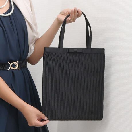 [^:11-00-06290]JVJV cache cache / Tev[cTuobOfUC|Cgcv[c{`[t̃TeTuobOBiȌ򊴂̂TeiCnɁA@ׂȏcv[cƌ̏ȃ{|CgɂȂIP[Wdl̃TuobOBp[eB[AwȂǁAtH[}ȃV[ɂӂ킵CiƉ炵˔fUCłBA4p܂邮炢̃TCYȂ̂Œz₲jV܁A܂肽݃XbpȂǂ胁CobOł͓肫ȂX}[gɎ^ׂ܂BAeVEfޓL̂ɂꍇ܂BɂCɂȂꍇ͈xAꂽłgpBiڍׁyTCYzF27  F31  }`F1   nhオF16y|PbgzOF0 F3yJ@zyd(g)z140yfށz|GXeyYzy艿z6,050~(ō)A4pFz(10cm~20cm)F500ml{gFuhRZvg-- cache cache / JVJV --JVJVƂ̓tXŁuځvBK[bVƂƔwLтlۂ~bNXfC[JWAȃt@bVWJBJtőfpȃnhNtg₩킢炵`[tgŁAmƂ̃R[fBl[gɉ炵ƗVтvXobOāBîCɓo^肢܂yJ[gɓz̃n[g}[NNbNēׂ⃉Xg1_̂m点AZ[Ȃǂ̂m点󂯎邱Ƃł܂L̕iԂ\tBiԁF11-00-06290obO obN ΂ tH[} IP[W g[gobO TuobO nhobO w Ǝ fB[X ArI unbillion JVJV 110006290