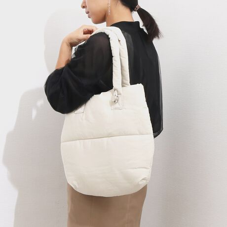 [^:10-00-03050]JVJV cache cache / pfBOhXgnhg[gfUC|CgpfBOꂽtt̎G̃g[gobOBhXgdl̃nh͒߂łłBZNVƂĎ莝ŁAČꂷ邱Ƃł܂BA4p邮炢̎g₷TCYłBAeVEfޓL̂ɂꍇ܂BɂCɂȂꍇ͈xAꂽłgpBiڍׁyTCYzF31  F35  }`F8   nhオF23y|PbgzOF1 F3yJ@zt@Xi[yd(g)z300yfށz|GXeyYzy艿z6,490~(ō)A4pFz(10cm~20cm)F500ml{gFuhRZvg-- cache cache / JVJV --JVJVƂ̓tXŁuځvBK[bVƂƔwLтlۂ~bNXfC[JWAȃt@bVWJBJtőfpȃnhNtg₩킢炵`[tgŁAmƂ̃R[fBl[gɉ炵ƗVтvXobOāBîCɓo^肢܂yJ[gɓz̃n[g}[NNbNēׂ⃉Xg1_̂m点AZ[Ȃǂ̂m点󂯎邱Ƃł܂L̕iԂ\tBiԁF100003050obO obN ΂  g[gobO  A4 JWA fB[X ArI UB 100003050