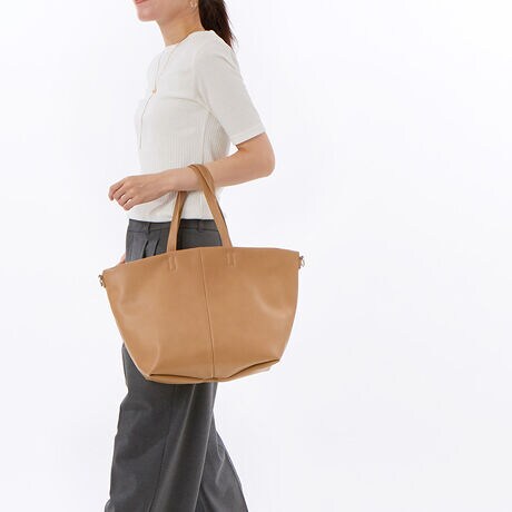 [^:10-00-03740]JVJV cache cache / [|Pbgt2way\tgg[gfUC|Cg}bgñ\tgȍvg2wayg[gobOB_炩̂ւ̂\tgȂ̂ꂵBC|Pbg̓t@Xi[dlAOɃ}Olbgt̃|PbgȂ3̎[|PbgĎg₷łBA4pČꂪł̂Œʋ΂ʊwɂ߂2wayg[gobOłB AeVEfޓL̂ɂꍇ܂BɂCɂȂꍇ͈xAꂽłgpBiڍׁyTCYzF44  F28.5  }`F14   nhオF18@V_[F92y|PbgzOF0 F5yJ@zt@Xi[yd(g)z720yfށzvyYzy艿z8,690~(ō)A4pFz(10cm~20cm)F500ml{gFuhRZvg-- cache cache / JVJV --JVJVƂ̓tXŁuځvBK[bVƂƔwLтlۂ~bNXfC[JWAȃt@bVWJBJtőfpȃnhNtg₩킢炵`[tgŁAmƂ̃R[fBl[gɉ炵ƗVтvXobOāBîCɓo^肢܂yJ[gɓz̃n[g}[NNbNēׂ⃉Xg1_̂m点AZ[Ȃǂ̂m点󂯎邱Ƃł܂L̕iԂ\tBiԁF100003740obO obN ΂  g[gobO V_[obO V_[ A4 ʋ ʊw 2EFC JWA fB[X 100003740