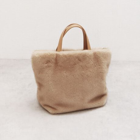 [^:10-00-03890]JVJV cache cache / ~Nt@[Vvg[gfUC|CgƂĂG̗ǂ~ÑGRt@[gg[gobOobOBѐƍ̃J[ɈقȂ~N̂̕dオłBzA500ml{gA߃|[`ȂǂfC[Ɏg₷TCYŁA̓}Olbgt̃tbv̂ŒgSłBAeVEfޓL̂ɂꍇ܂BɂCɂȂꍇ͈xAꂽłgpBiڍׁyTCYzF35  F24  }`F16   nhオF12y|PbgzOF0 F2yJ@z}Olbgyd(g)z300yfށz|GXe vyYzy艿z6,930~(ō)A4pF~z(10cm~20cm)F500ml{gFuhRZvg-- cache cache / JVJV --JVJVƂ̓tXŁuځvBK[bVƂƔwLтlۂ~bNXfC[JWAȃt@bVWJBJtőfpȃnhNtg₩킢炵`[tgŁAmƂ̃R[fBl[gɉ炵ƗVтvXobOāBîCɓo^肢܂yJ[gɓz̃n[g}[NNbNēׂ⃉Xg1_̂m点AZ[Ȃǂ̂m点󂯎邱Ƃł܂L̕iԂ\tBiԁF100003890obO obN ΂ t@[obO  g[gobO JWA fB[X 100003890